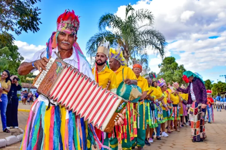 Turismo Cultural: Explorando o Folclore Mineiro